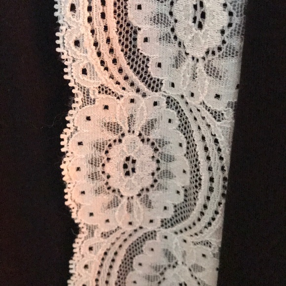 Black Lace Robe - Picture 3 of 4